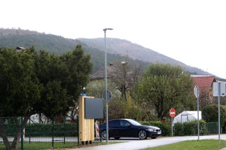 NOVE OGLASNE TABLE 16 FOTO LJUBO VUKELIČ